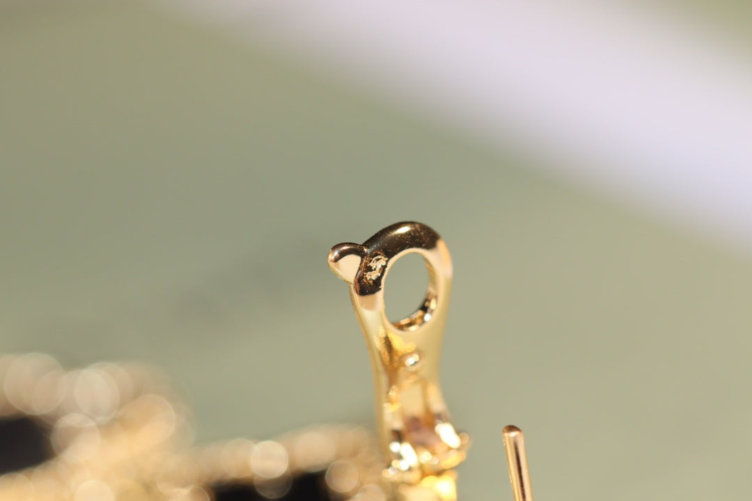 ¡®Lumi¡¯CLOVER EARRINGS GOLD ONYX MOP 3 MOTIF