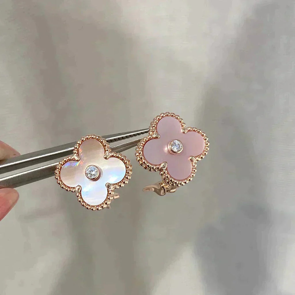 Lumi® CLOVER MEDIUM 1 MOTIFS PINK MOP DIAMOND EARRINGS