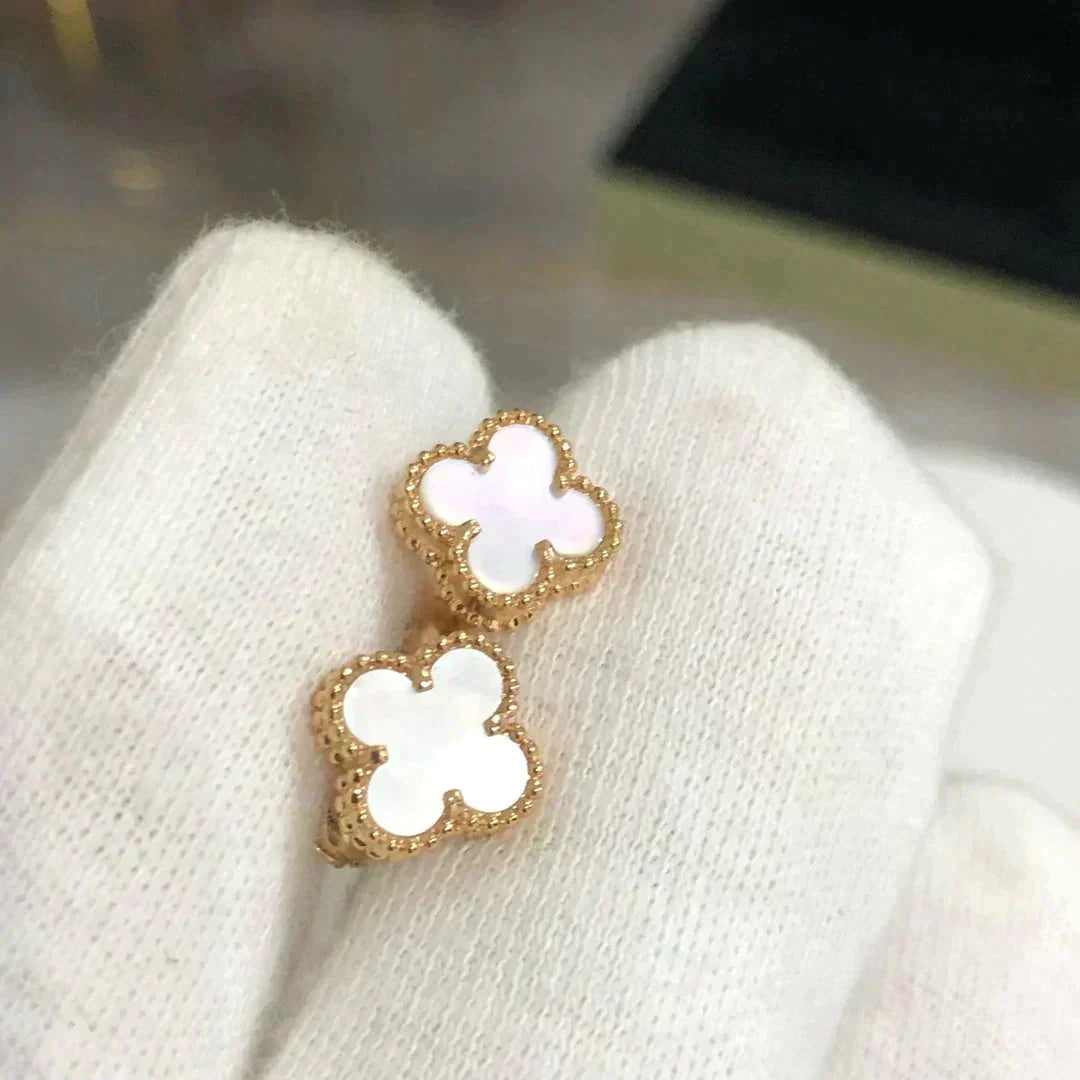 Lumi CLOVER MINI 9,5 MM WEISSE MOP-OHRRINGE