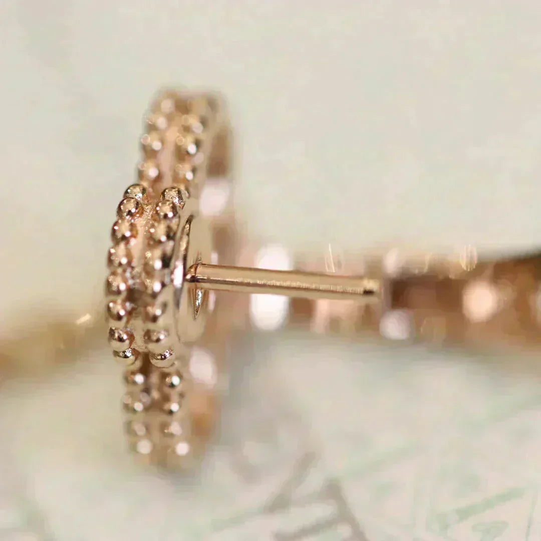 Lumi® CLOVER MEDIUM 1 MOTIFS FUll DIAMOND EARRINGS
