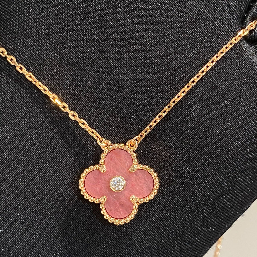 ¡®Lumi¡¯CLOVER 15MM DIAMOND RHODONITE NECKLACE