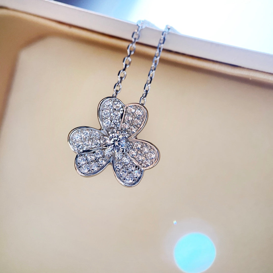 ¡®Lumi¡¯CLOVER DIAMOND NECKLACE SILVER
