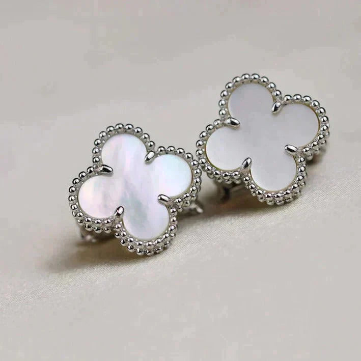 Lumi® CLOVER MEDIUM 1 MOTIFS WHITE MOP EARRINGS SILVER