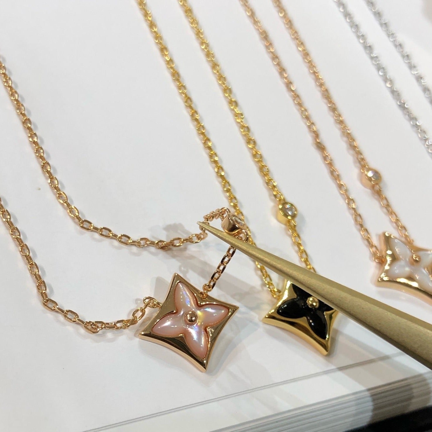 ¡®Lumi¡¯STAR BLACK MOP NECKLACE