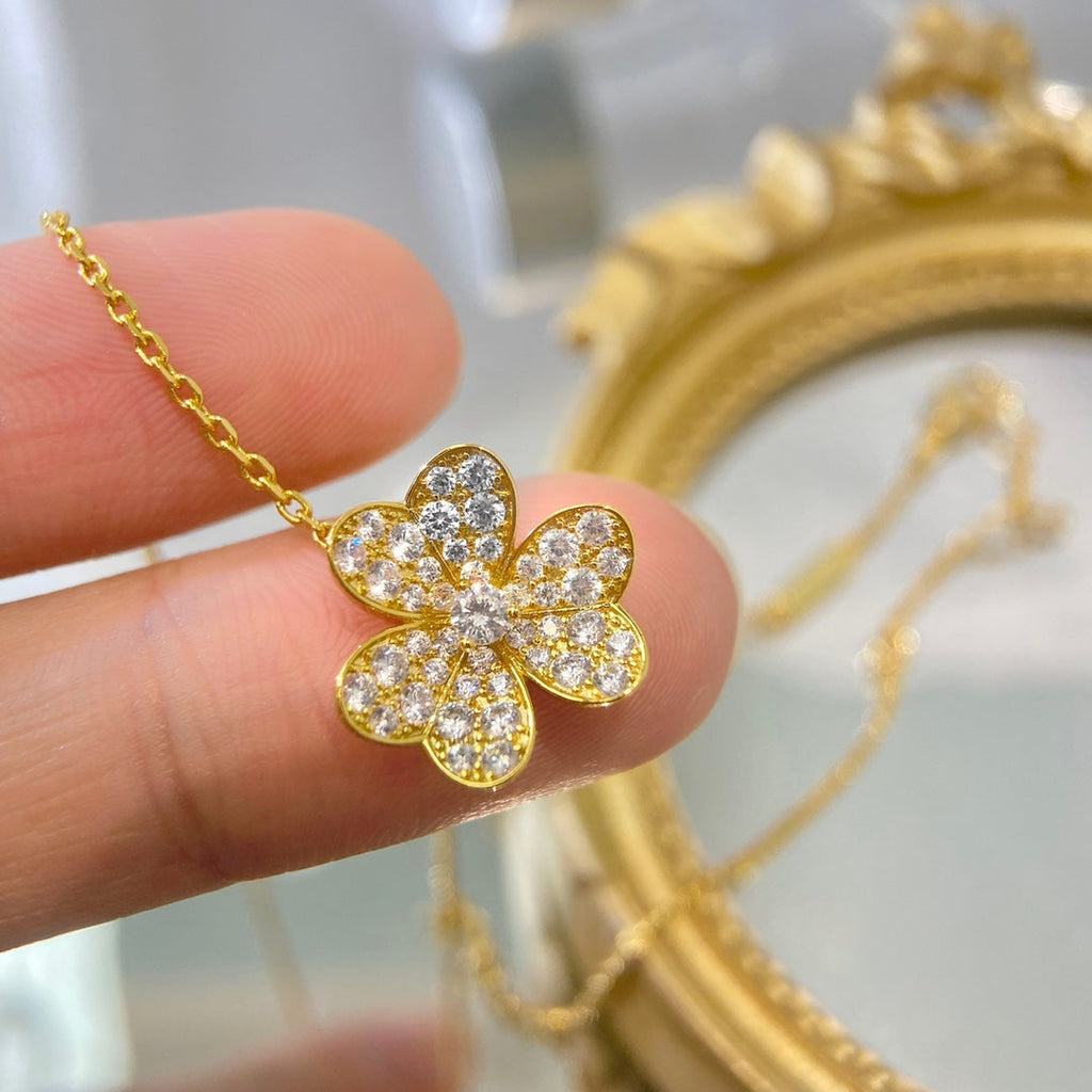 ¡®Lumi¡¯FLOWER DIAMOND NECKLACE