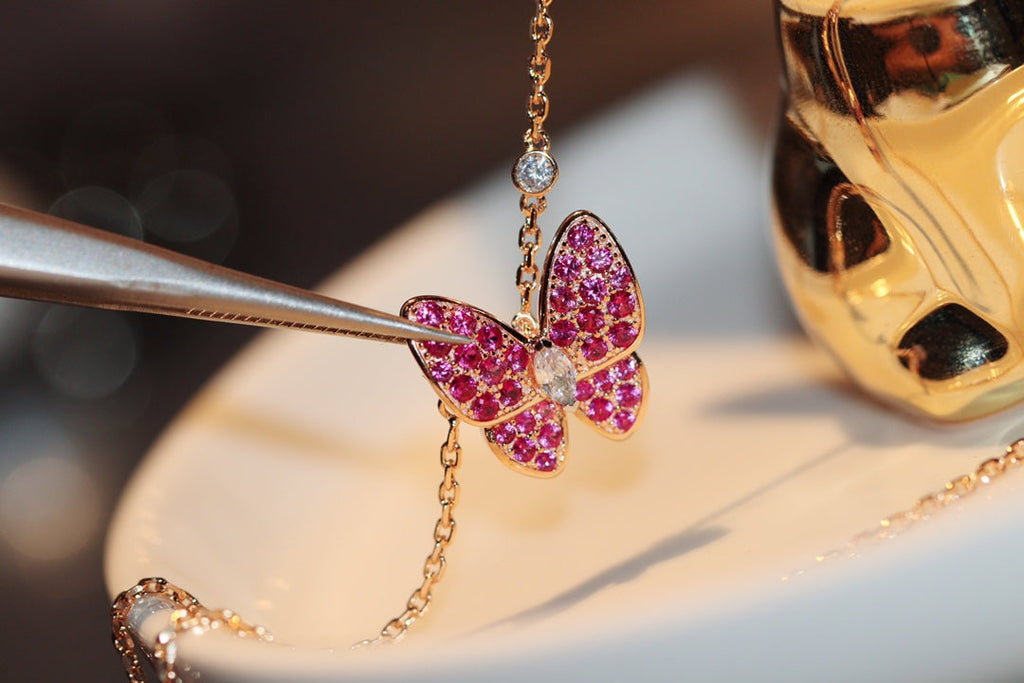 ¡®Lumi¡¯BUTTERFLY RED DIAMOND ROSE GOLD NECKLACE