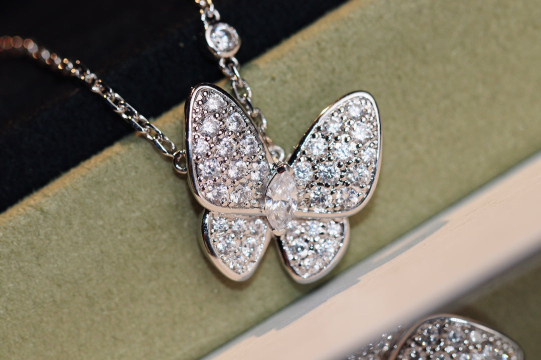 ¡®Lumi¡¯BUTTERFLY DIAMOND NECKLACE