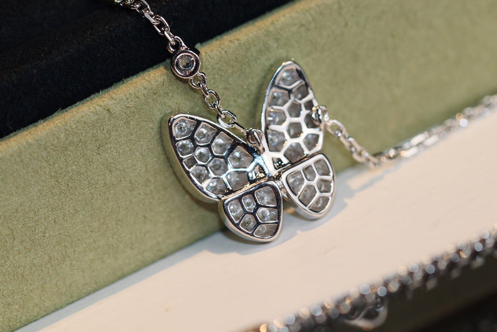 ¡®Lumi¡¯BUTTERFLY DIAMOND NECKLACE