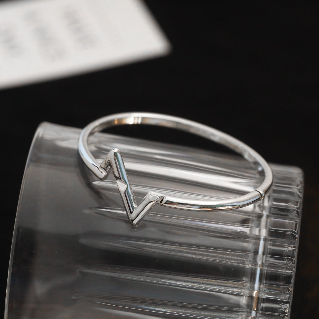 ¡®Lumi¡¯VOLTE UPSITE DOWN BRACELET