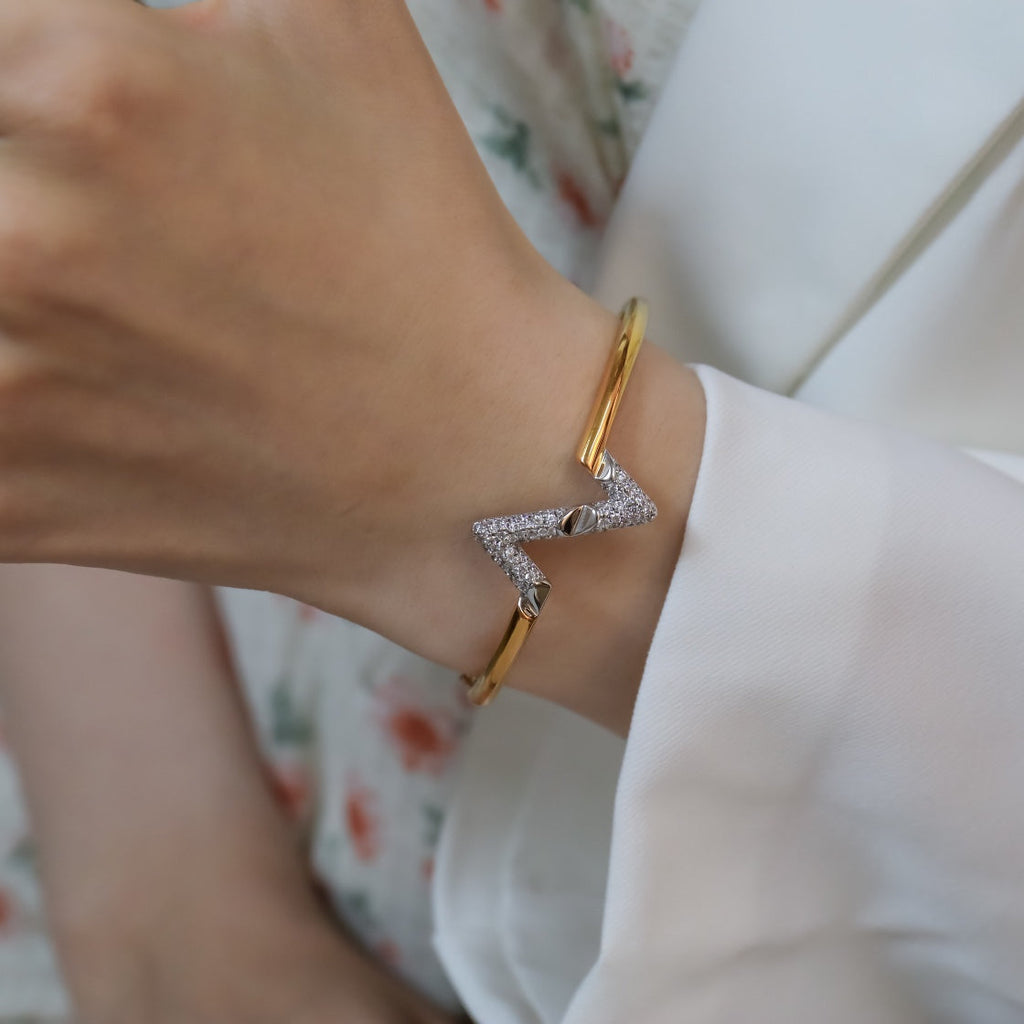 ¡®Lumi¡¯VOLTE UPSITE DOWN GOLD DIAMOND BRACELET