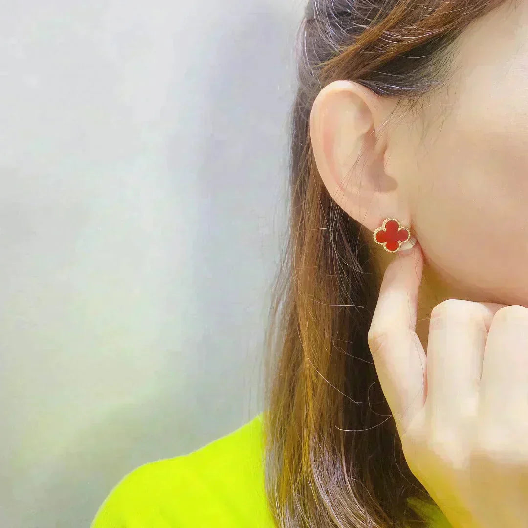 Lumi® CLOVER MEDIUM 1 MOTIFS CARNELIAN EARRINGS