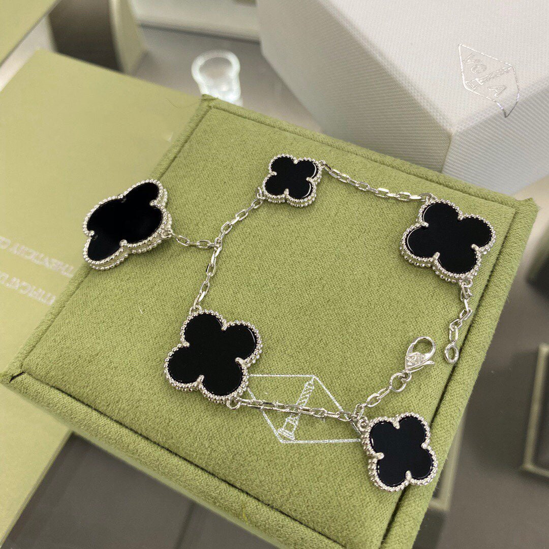 Lumi® CLOVER 5 MOTIFS SIVLER ONYX ARMBAND