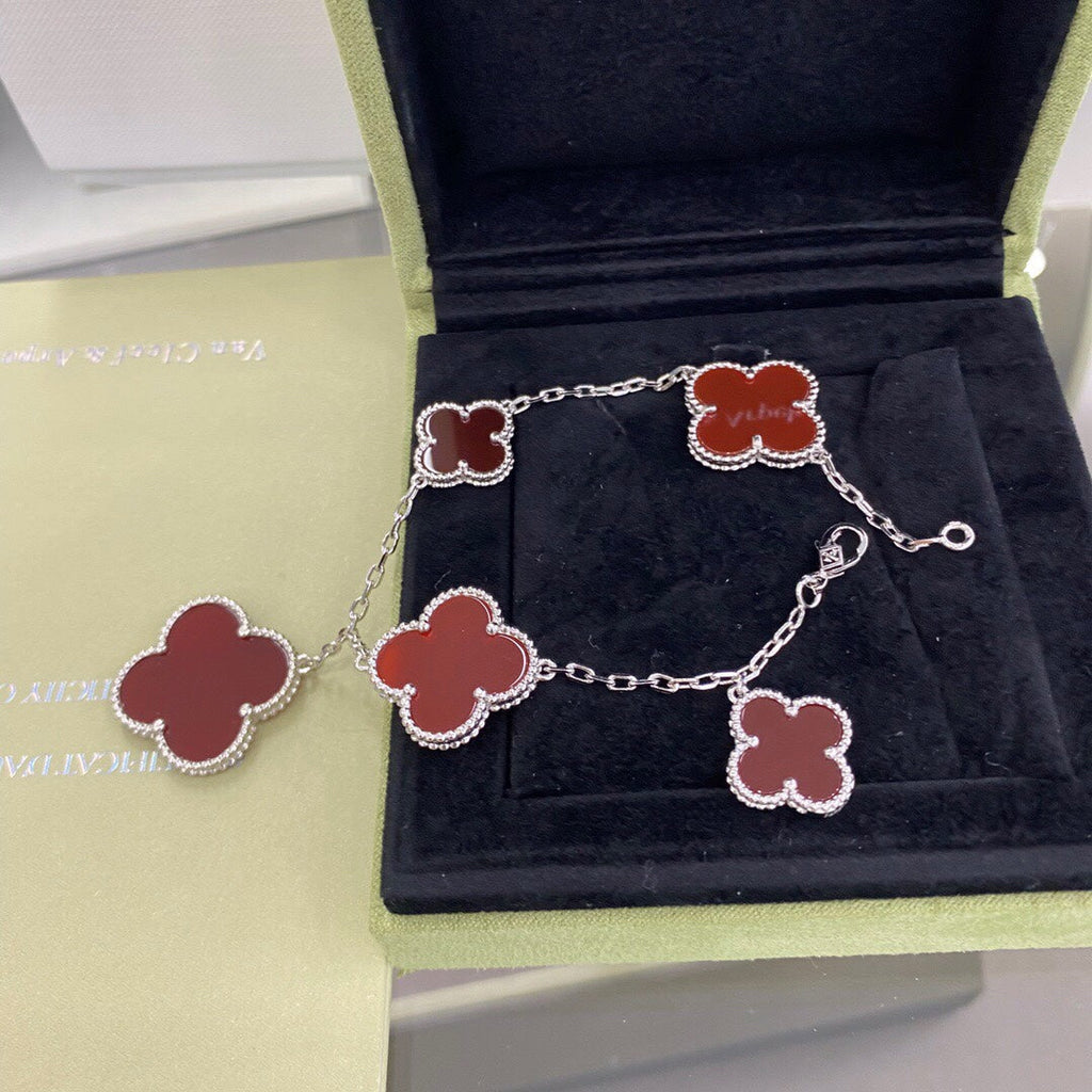 Lumi® CLOVER 5 MOTIFS SIVLER CARNELIAN ARMBAND