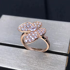 Lumi® Schmetterlingsring aus rosafarbenem Gold mit Diamanten