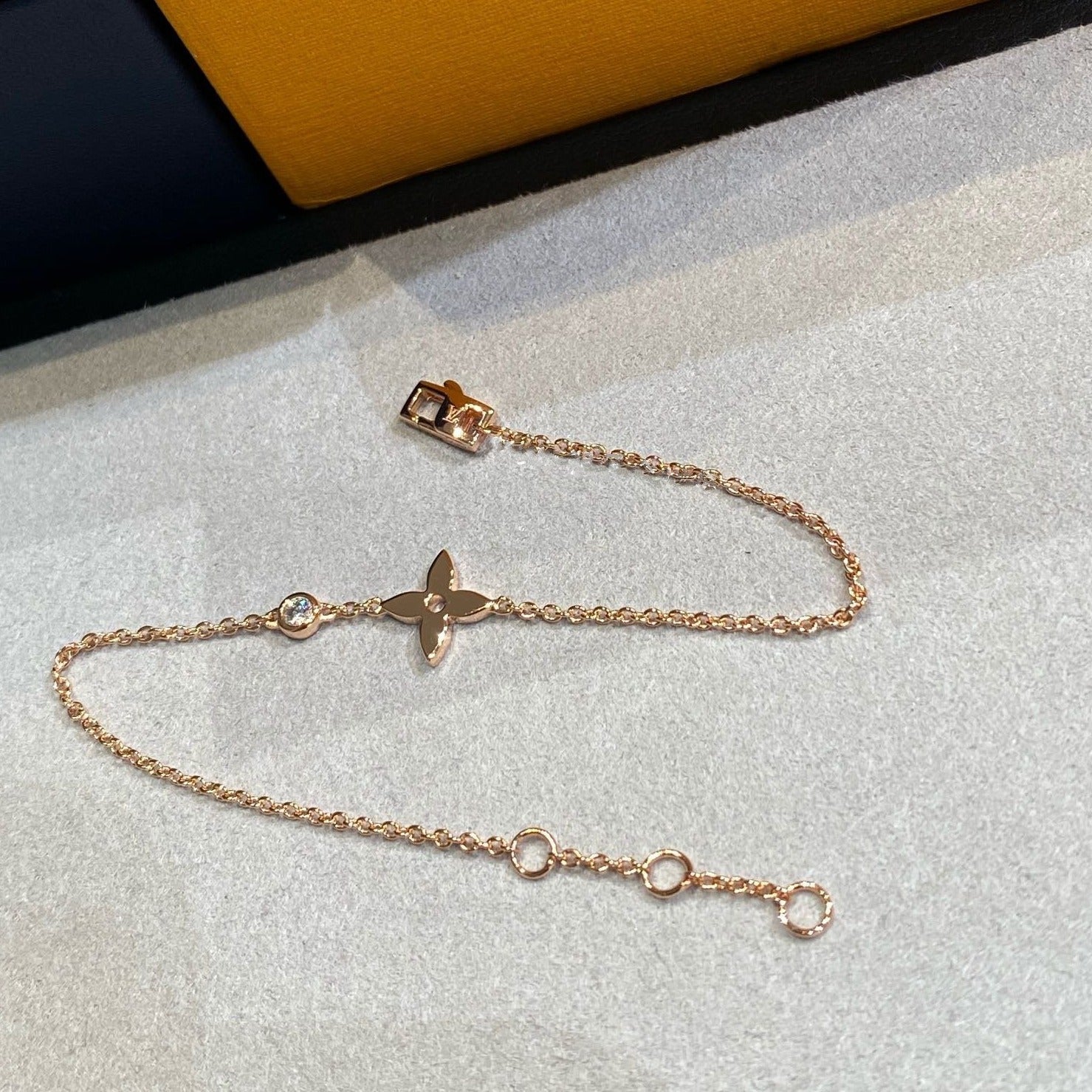 ¡®Lumi¡¯STAR DIAMOND PINK GOLD BRACELET