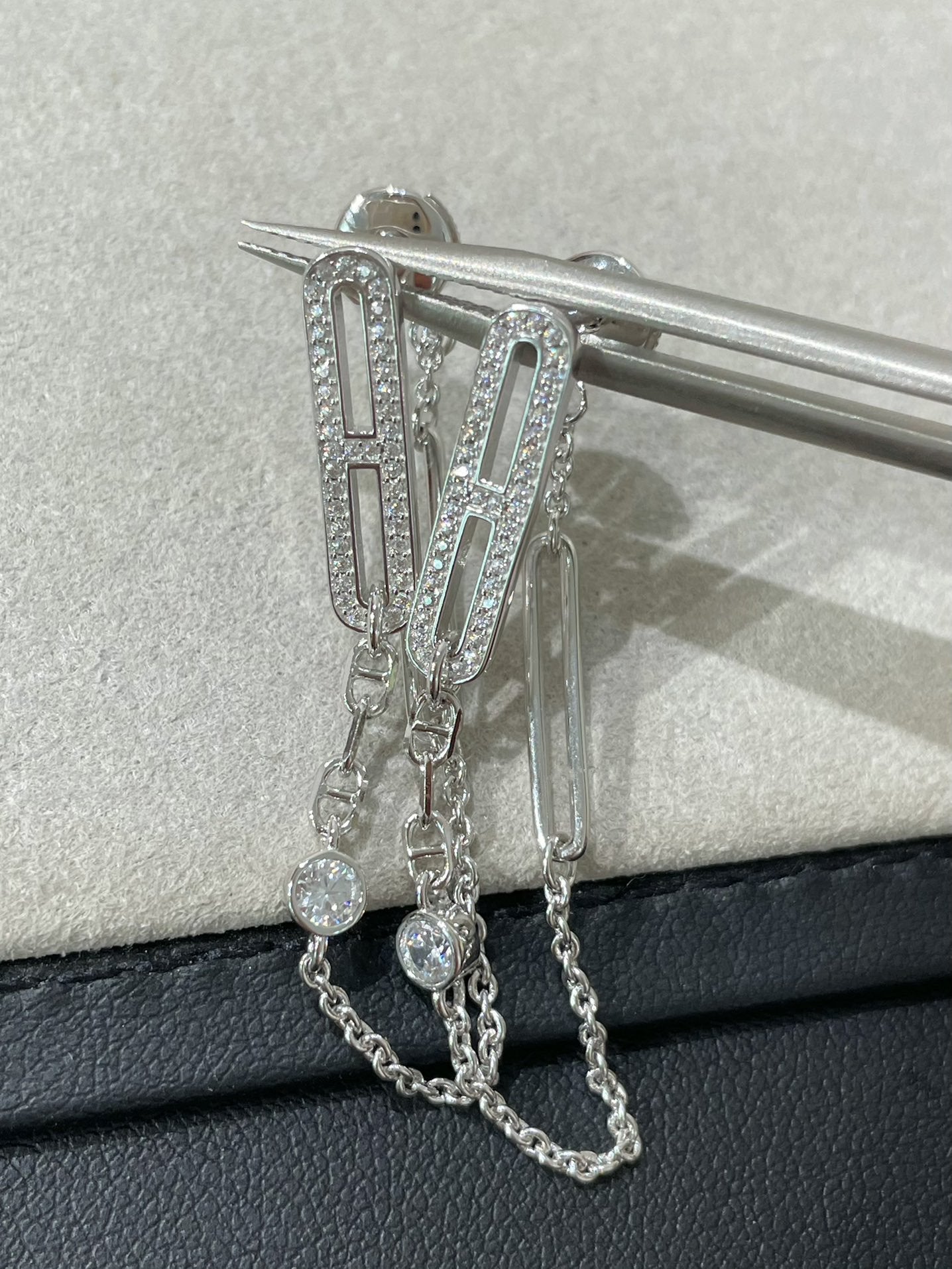 ¡®Lumi¡¯CHAINE CHAOS DIAMOND DROP EARRINGS