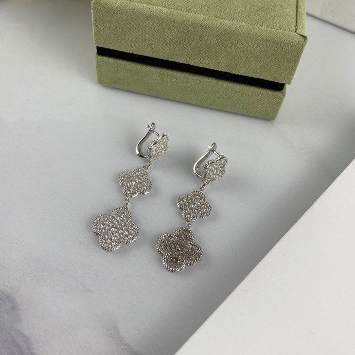 Lumi® Kleeblatt-Ohrringe mit 3 Diamantmotiven aus Silber