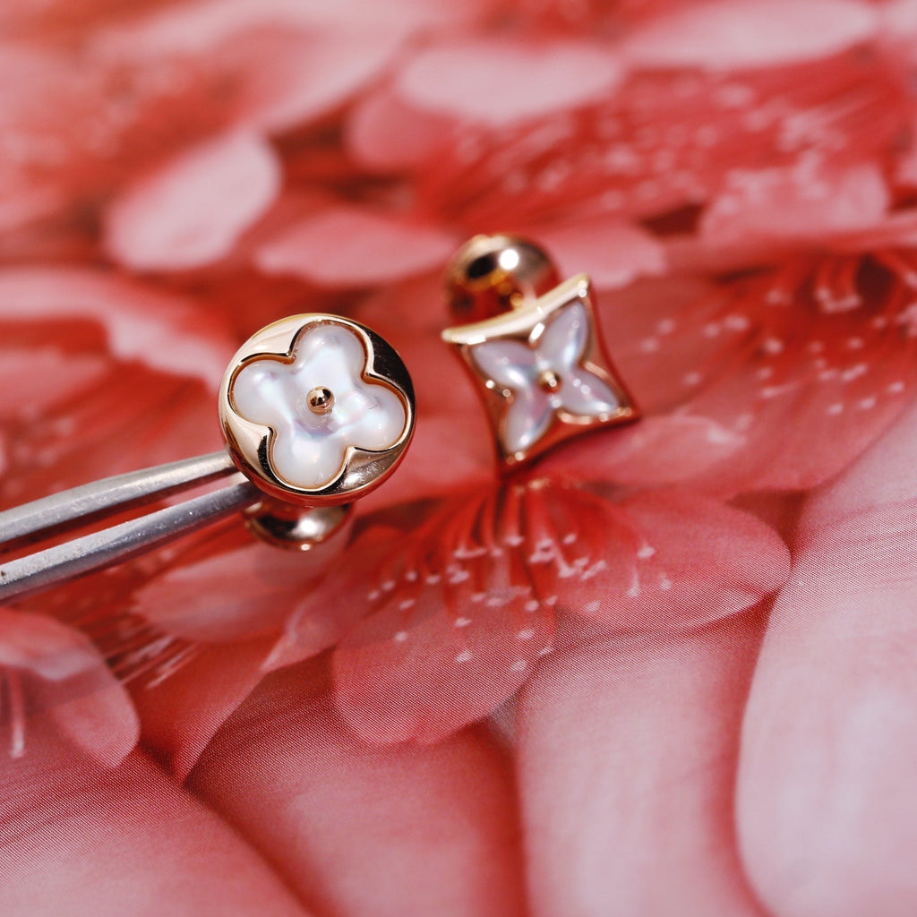 ¡®Lumi¡¯STAR AND SUN PINK GOLD MOP STUD EARRINGS