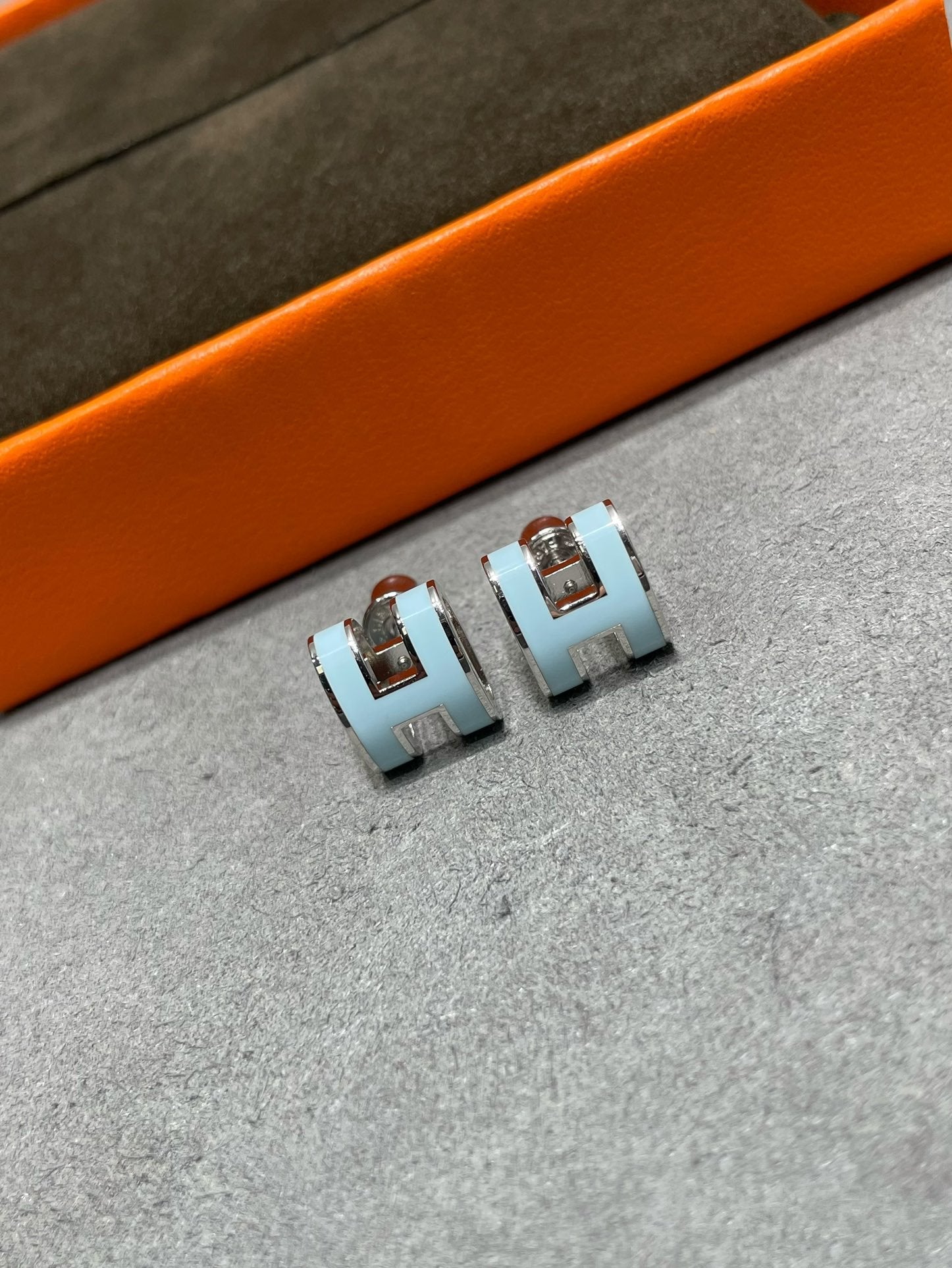 ¡®Lumi¡¯POP H SKY BLUE STUD EARRINGS