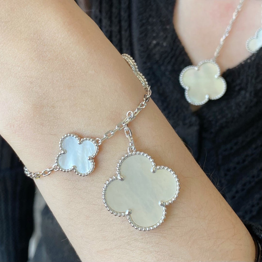 Lumi® CLOVER 5 MOTIF WEISSES MOP SILBERNES ARMBAND