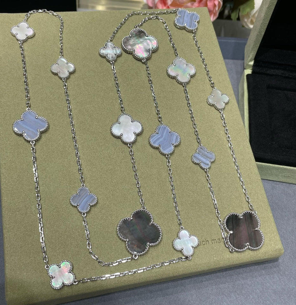 ¡®Lumi¡¯CLOVER 16 MOTIF CHALCEDONY MOP SILVER NECKLACE