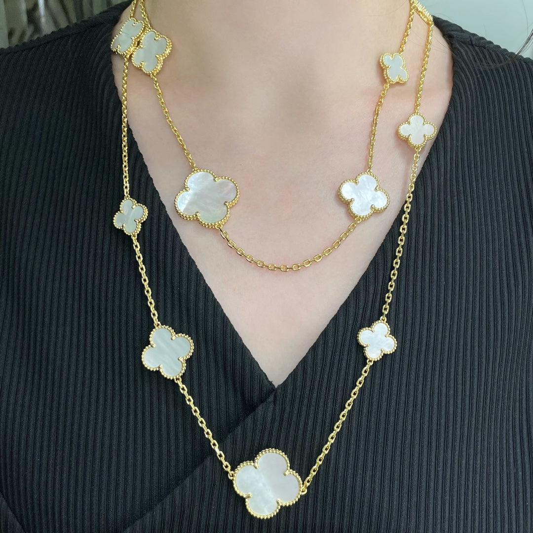 ¡®Lumi¡¯CLOVER 16 MOTIF WHITE MOP GOLD NECKLACE
