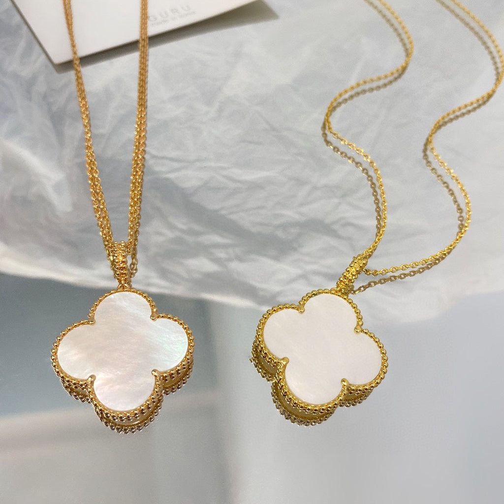 ¡®Lumi¡¯CLOVER 25MM MOP LARGE PENDANT NECKLACE