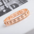 Lumi® Kleeblatt-Armband mit 8 mm Diamanten