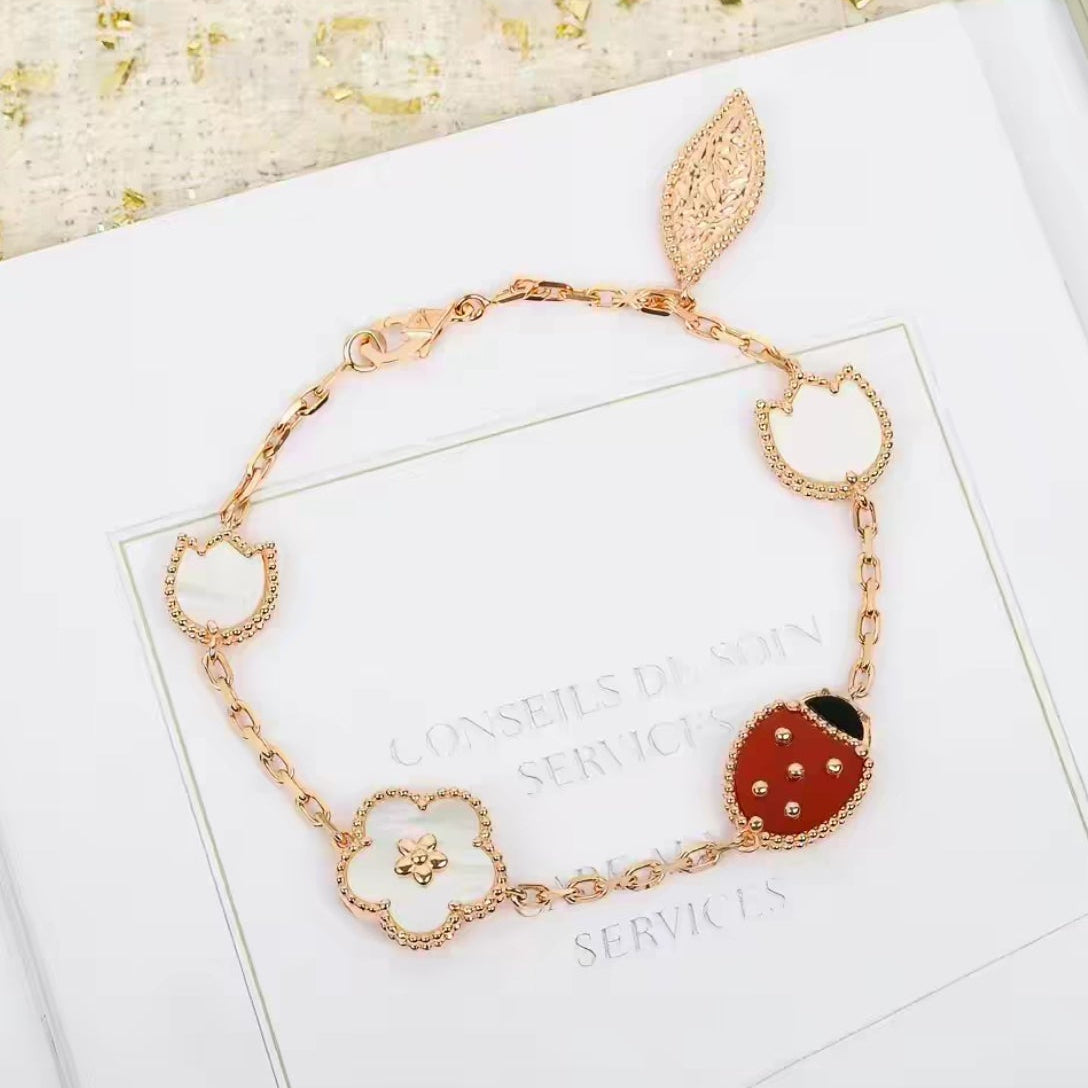 インペリアル ラッキースプリング 5モチーフ ブレスレット