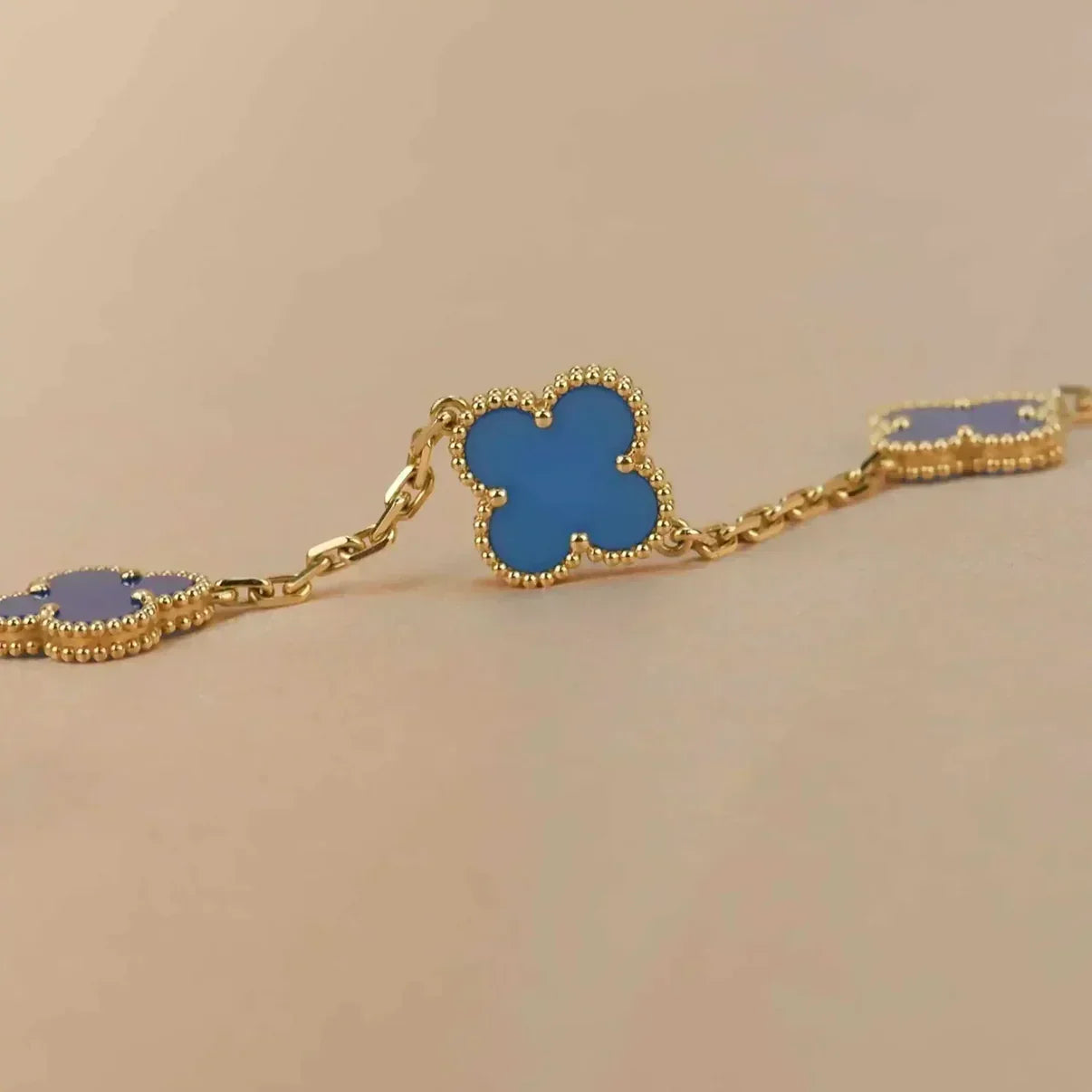 [Lumi] Neue Armbandkollektion „Clover 5 Motif Blue Agate“