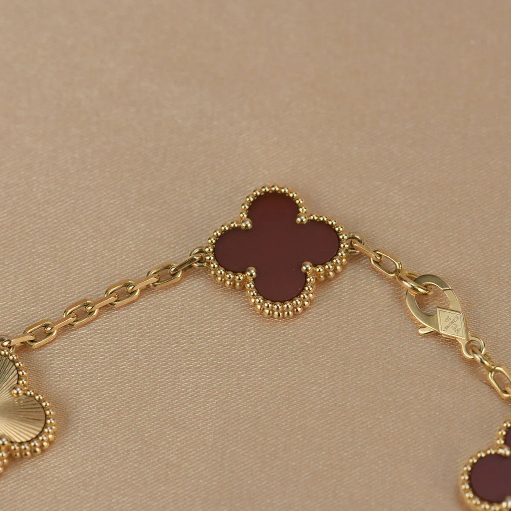 [Lumi jewelry] CLOVER 5 MOTIF RED CORNELIAN BRACELET COLLECTION
