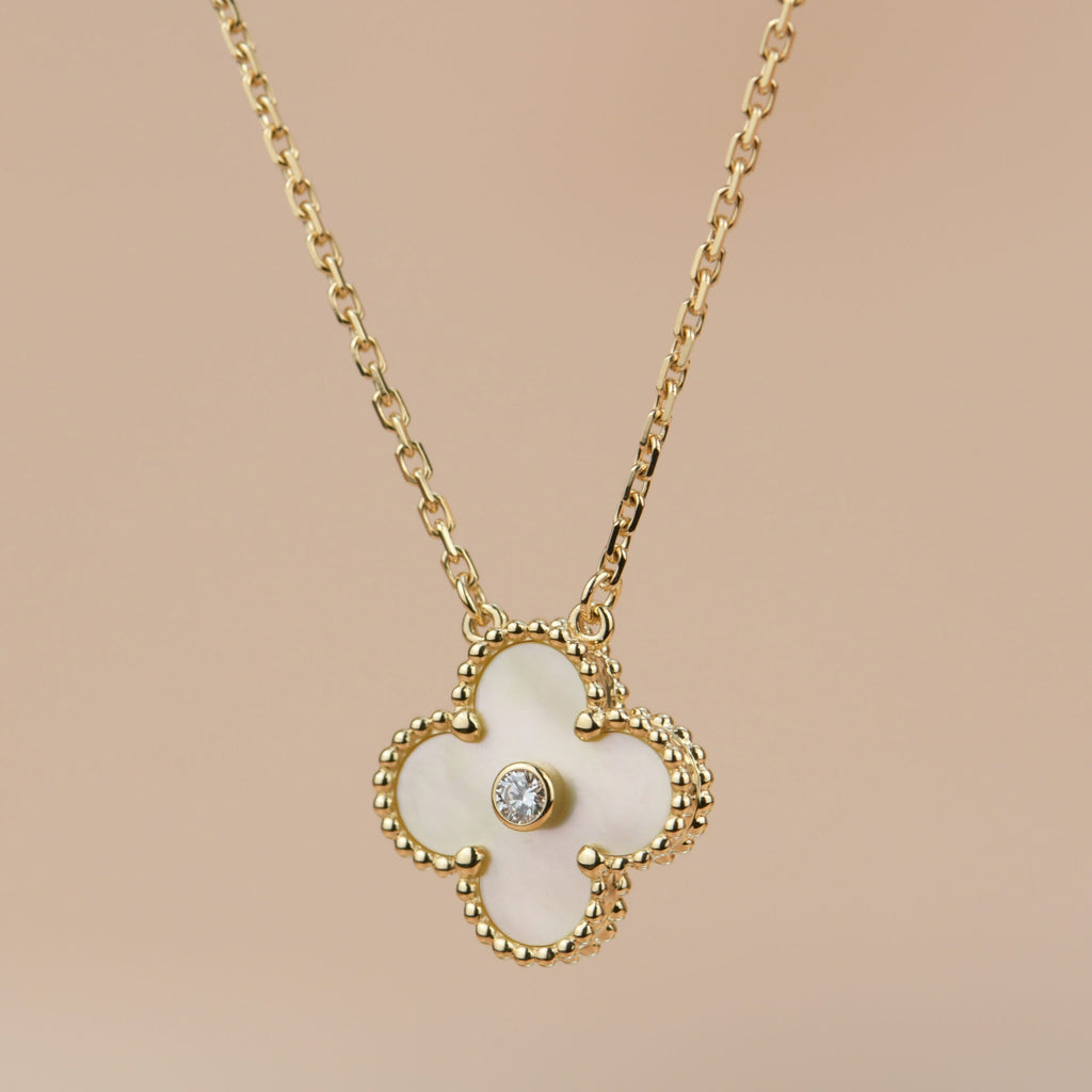 ¡®Lumi¡¯CLOVER 15MM DIAMOND GOLD MOTHER OF PEARL NECKLACE