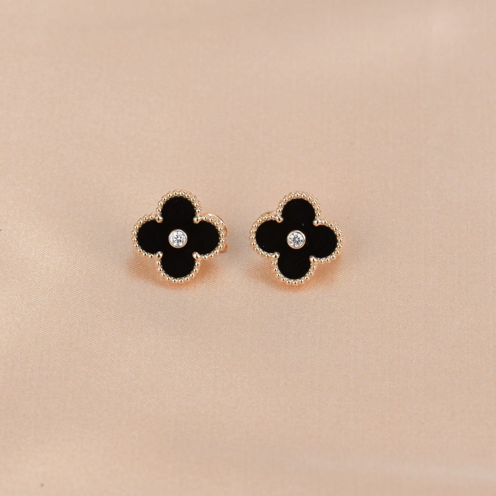 Lumi® CLOVER MEDIUM 1 MOTIFS ONYX DIAMOND EARRINGS
