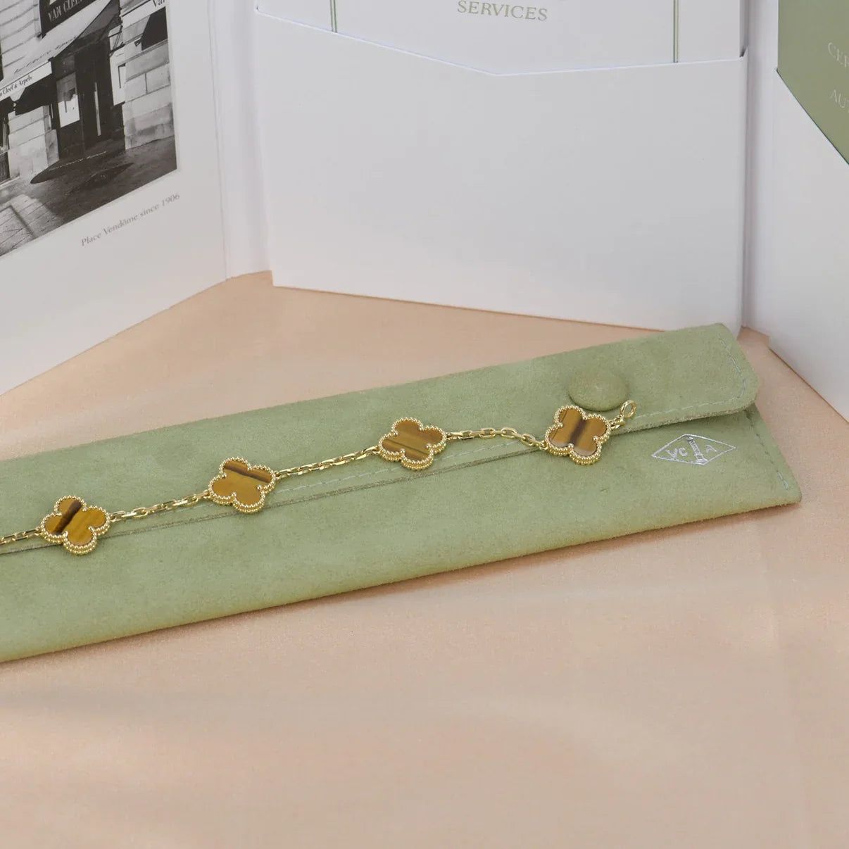 [Lumi jewelry] CLOVER 5 MOTIFS TIGER EYE BRACELET COLLECTION