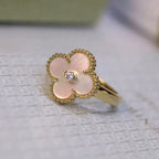 Lumi® CLOVER PINK MOP RING GOLD DIAMOND