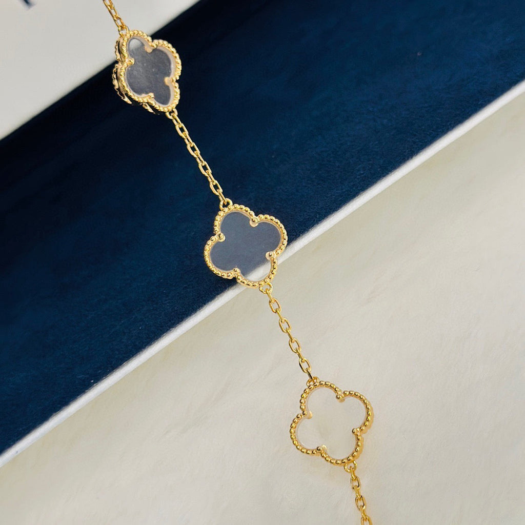 [Lumi]Neues CLOVER 5 MOTIF ROCK CRYSTAL ARMBAND
