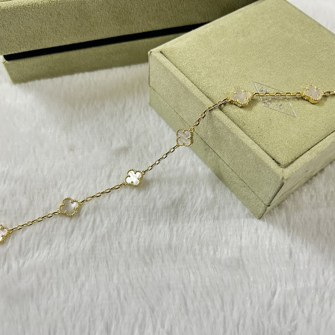 [¡®Lumi¡¯]CLOVER 6 MOTIF WHITE MOP BRACELET