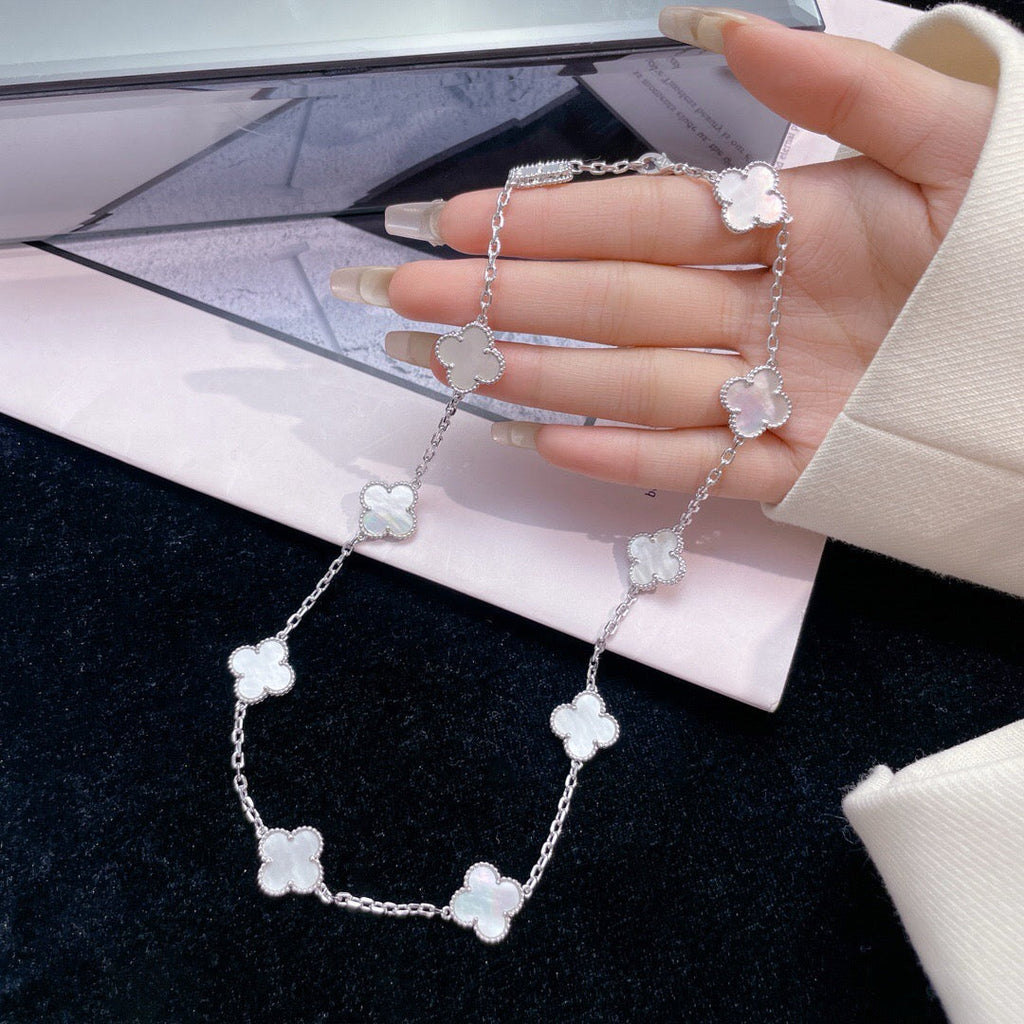¡®Lumi¡¯CLOVER 10 MOTIFS WHITE MOTHER OF PEARL NECKLACE