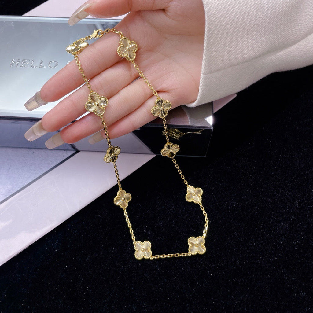 ¡®Lumi¡¯CLOVER 10 MOTIFS LASER NECKLACE
