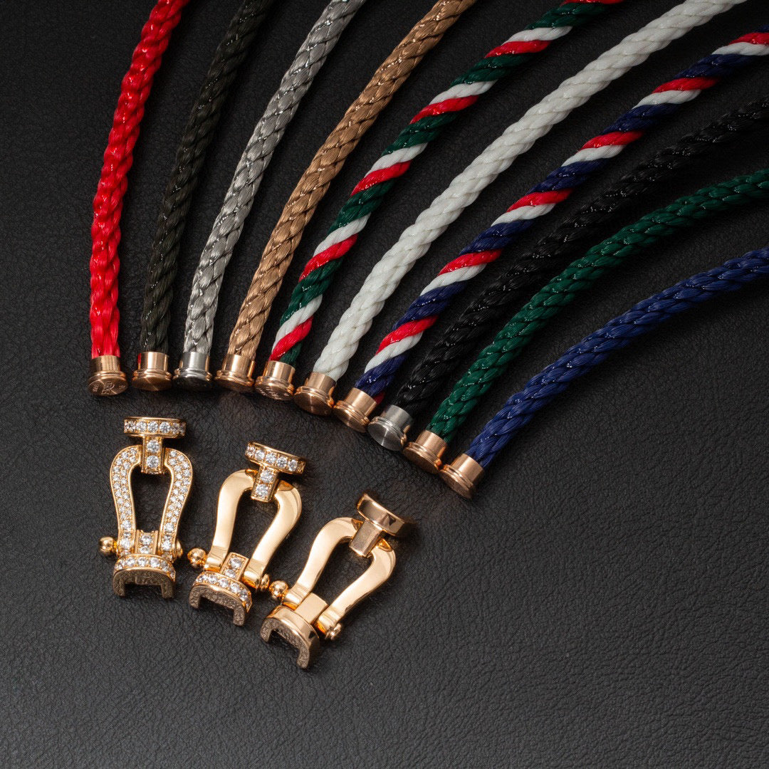 Lumi® FORCE Großes Hufeisen-Armband mit Halbdiamanten, Gold