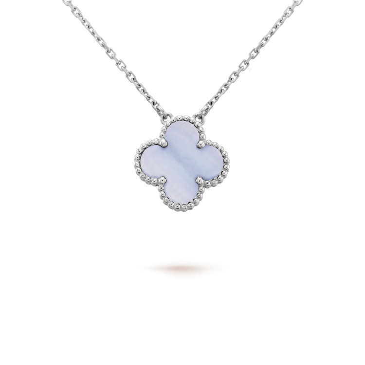 ¡®Lumi¡¯CLOVER 15MM BLUE CHALCEDONY NECKLACE SILVER