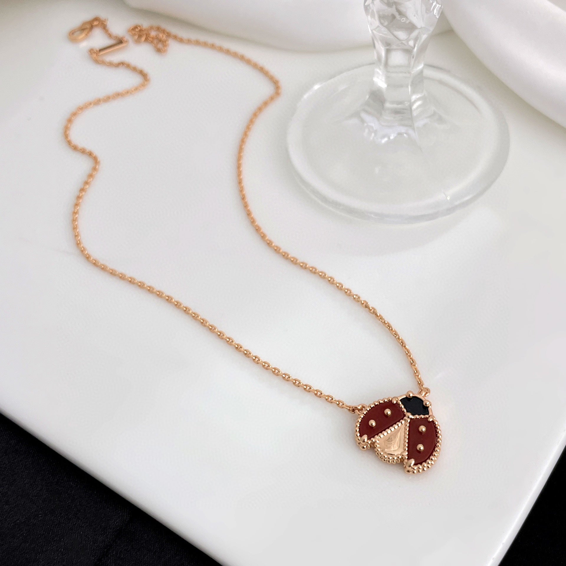 ¡®Lumi¡¯LUCKY  CARNELIANS LADYBUG NECKLACE
