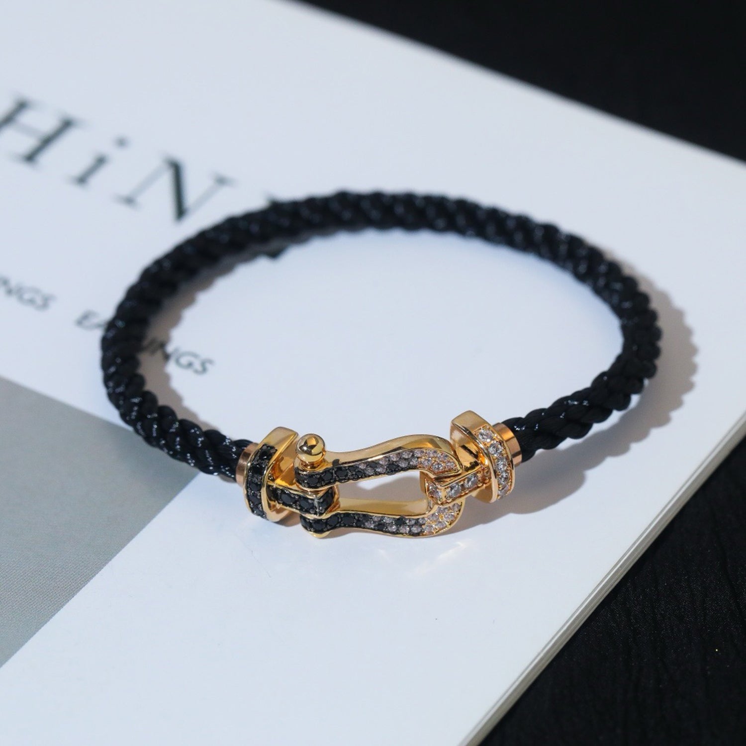 ¡®Lumi¡¯FORCE LARGE HORSESHOE BLACK WHITE DIAMOND BRACELET SILVER