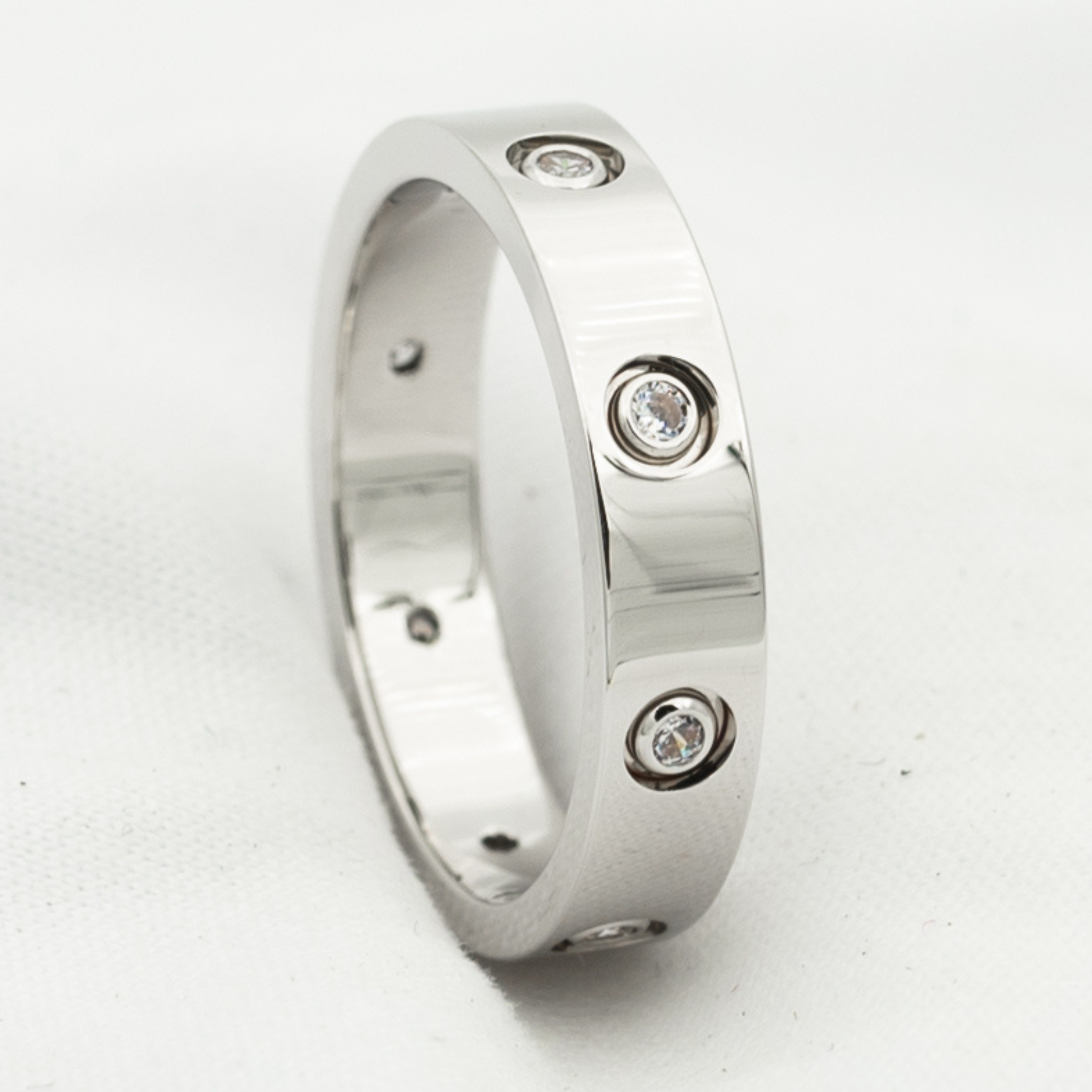 ¡®Lumi¡¯LOVE RING 3.6MM 8 DIAMONDS