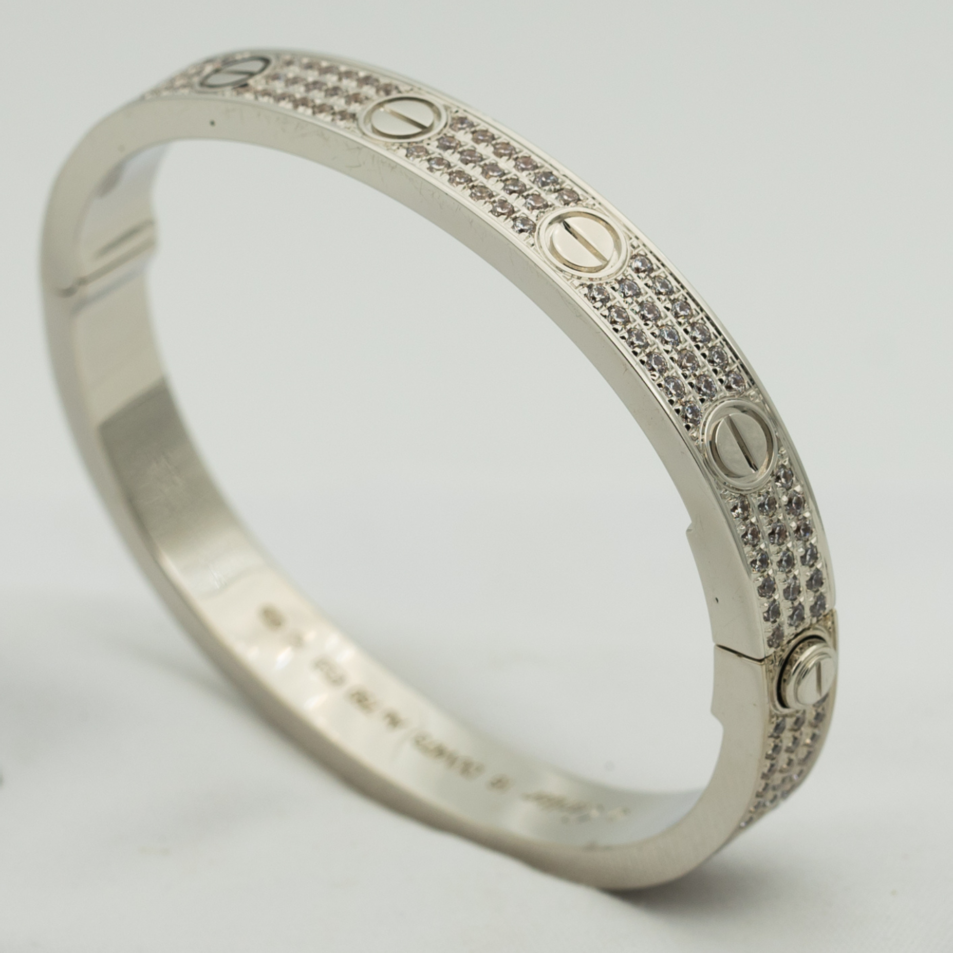 ¡®Lumi¡¯LOVE BRACELET 6.1MM DIAMOND-PAVED
