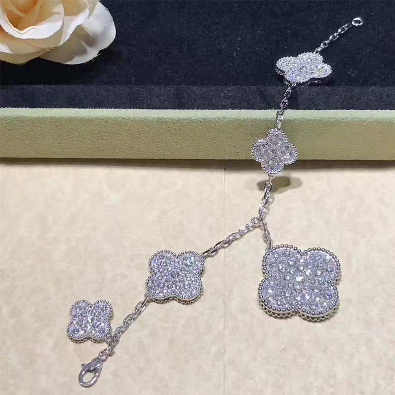 ¡®Lumi¡¯CLOVER 6 MOTIFS SILVER DIAMOND BRACELET