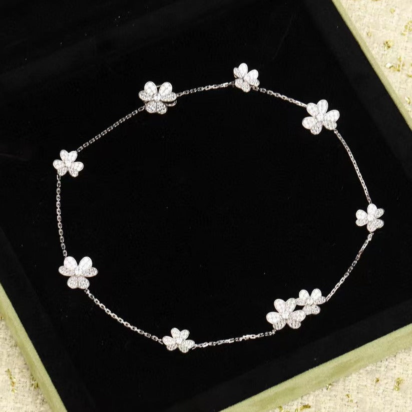 ¡®Lumi¡¯FRIVOLE SILVER 9 FLOWERS NECKLACE