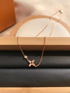 ¡®Lumi¡¯BLOSSOM PENDANT PINK GOLD AND DIAMOND