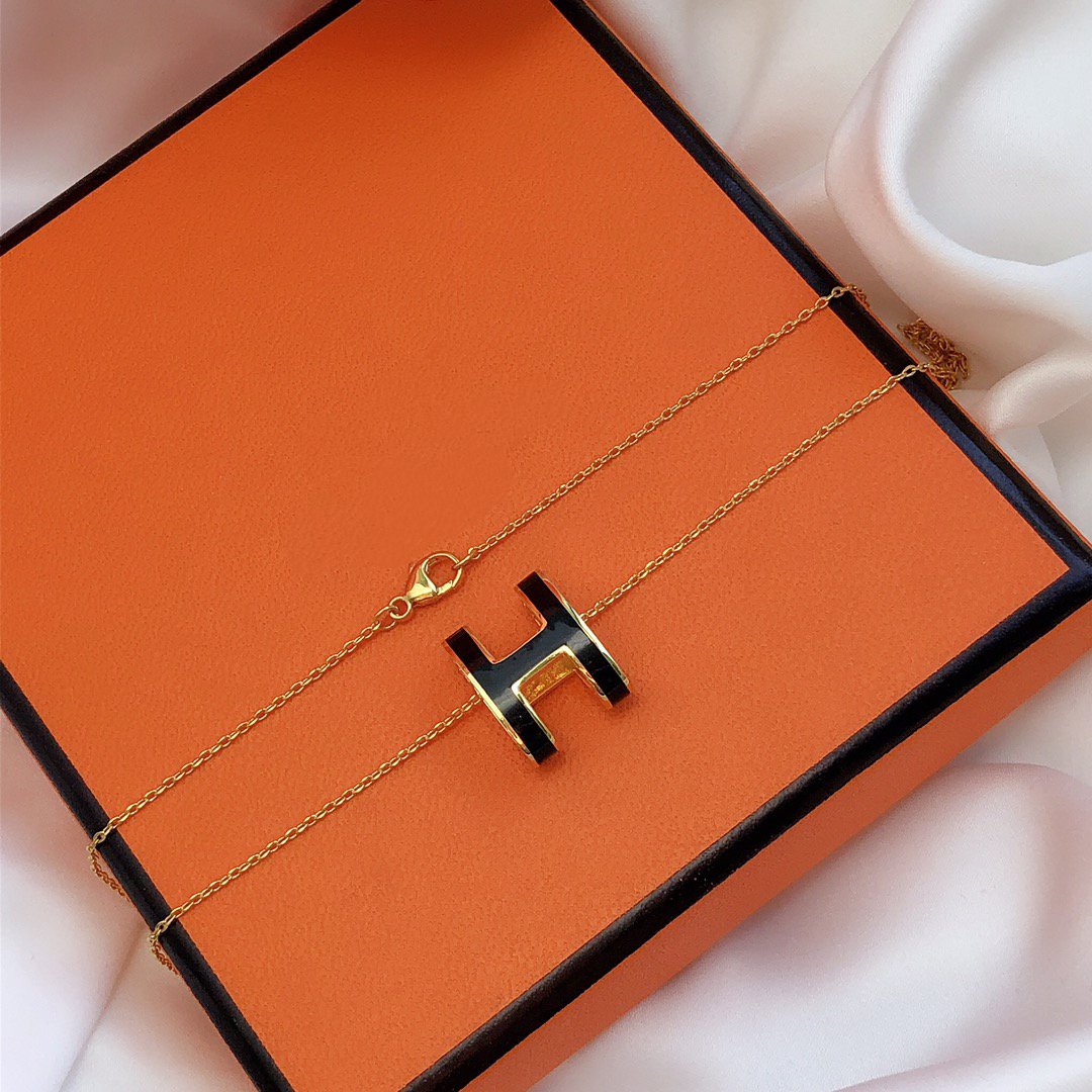 ¡®Lumi¡¯HM CLIC BLACK ENAMEL GOLD NECKLACE