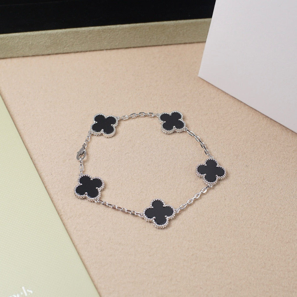 [Lumi]New  CLOVER 5 MOTIF ONYXS BRACELET COLLECTION